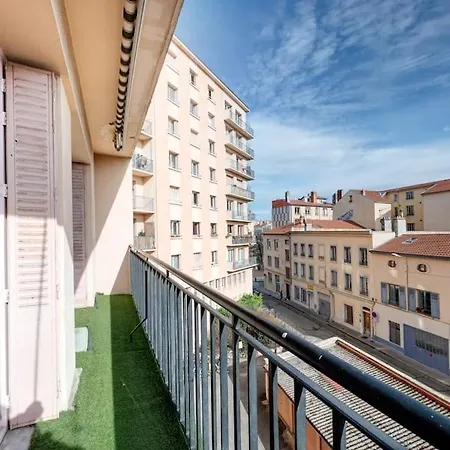 Apartament T3 Au Coeur De 7eme Lyon